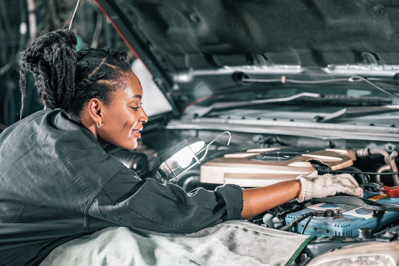 women-checking-car-battery